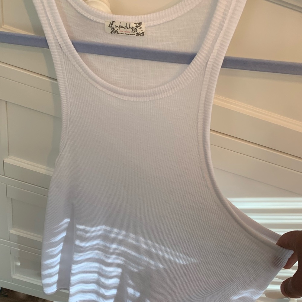 Tank - Picture 2 of 4